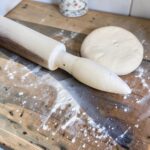Spatule écossaise avec rouleau à pâtisserie intégré en frêne – Image 3